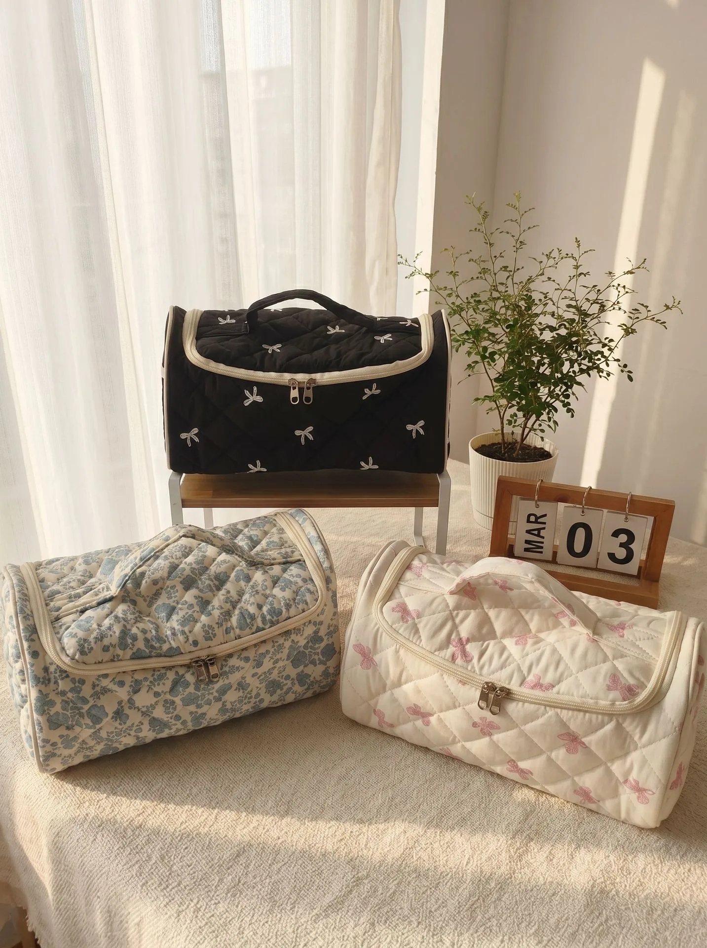 Large Capacity Hanging Travel Makeup Bag, Quilted Cotton Cosmetic - view 7